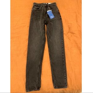 Bershka Olivia Mom Jeans (Black)